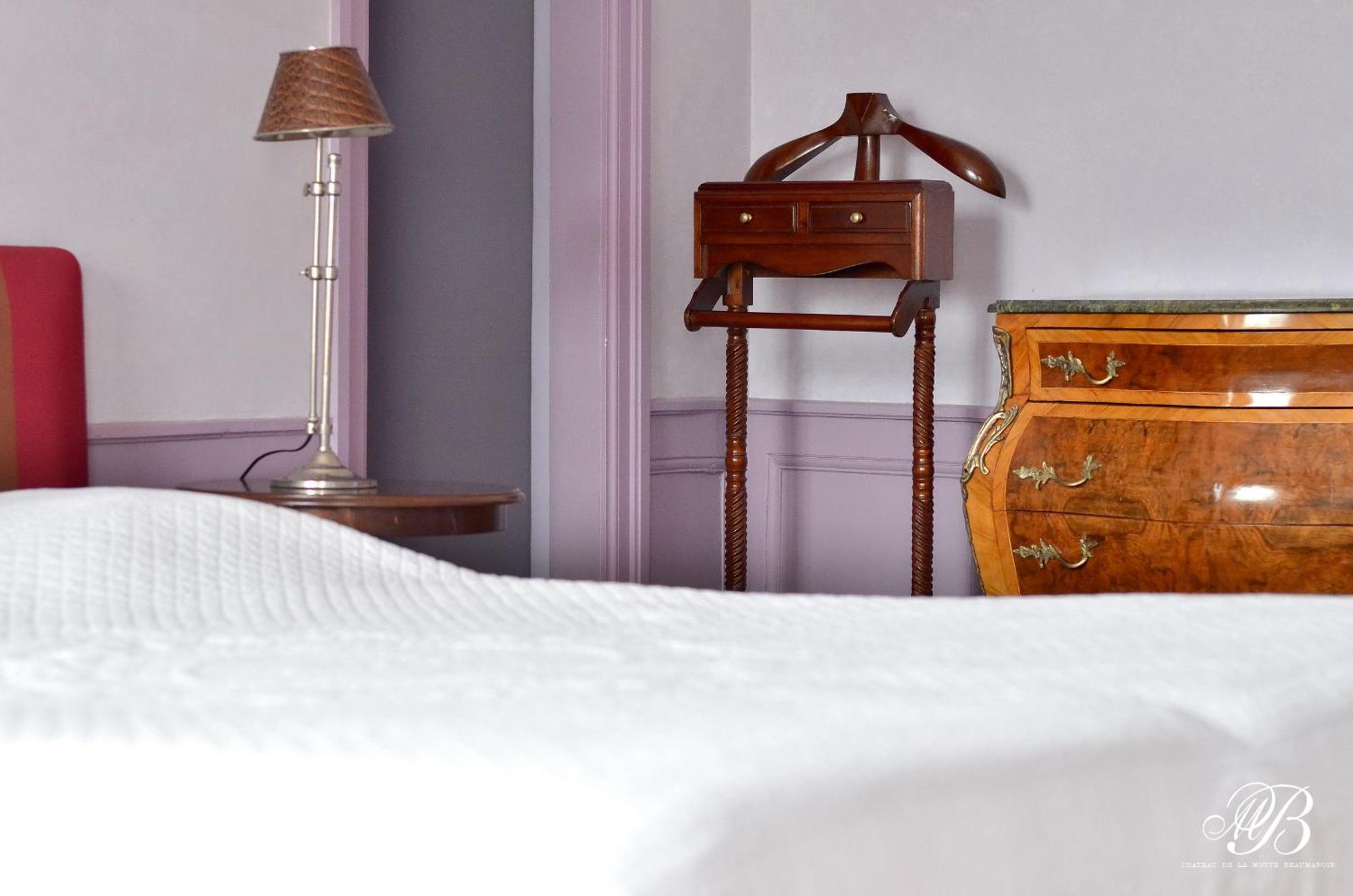 Chateau De La Motte Beaumanoir Bed & Breakfast *